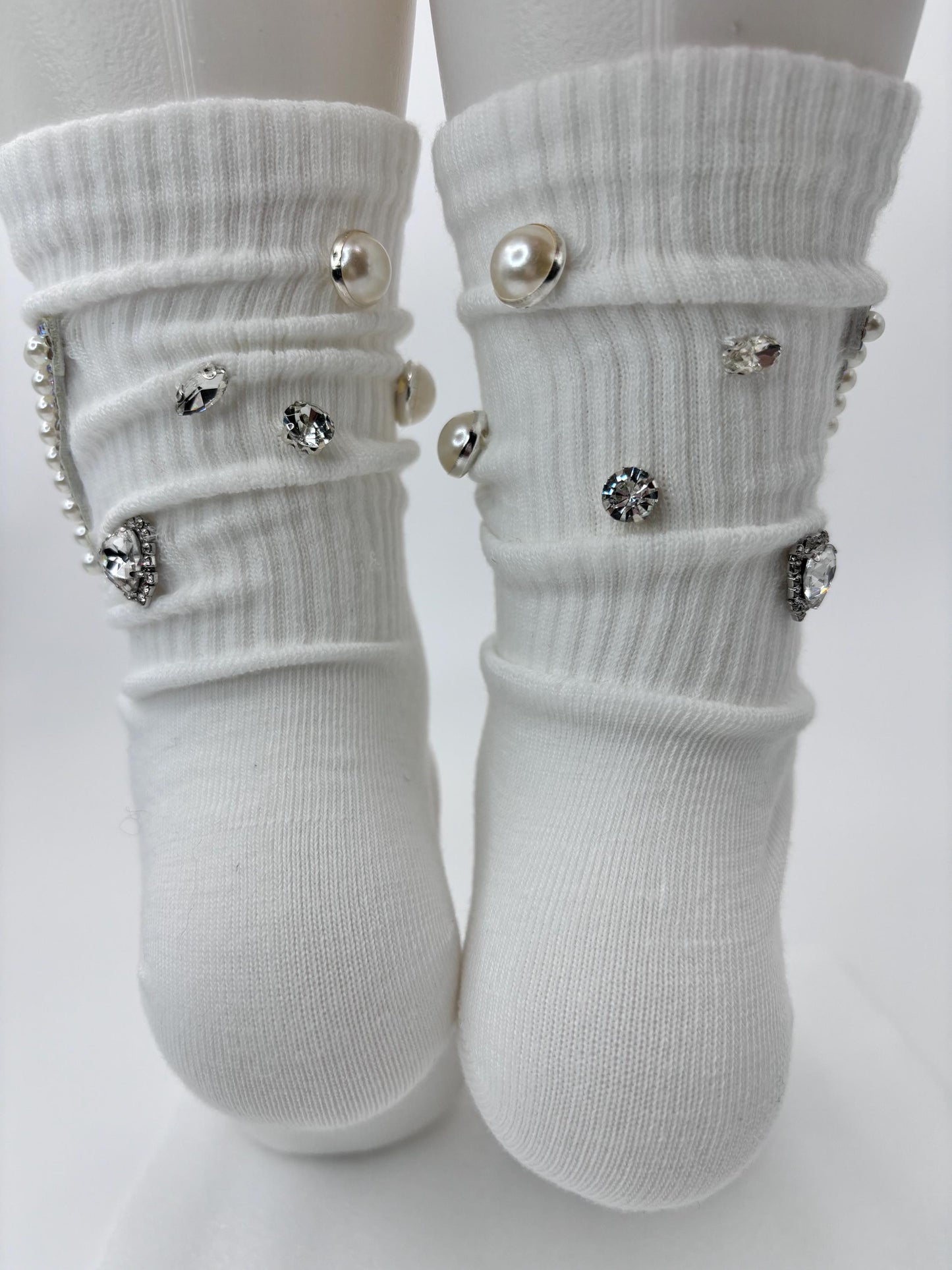 Pearl Y Initial Hand-Sewn Socks (6-10)| Bling Socks