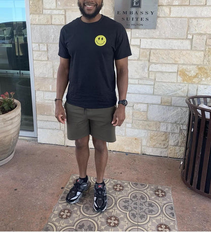 Smiley Face Shirt – Minimalist Streetwear Tee Graphic Tee for Men & Women