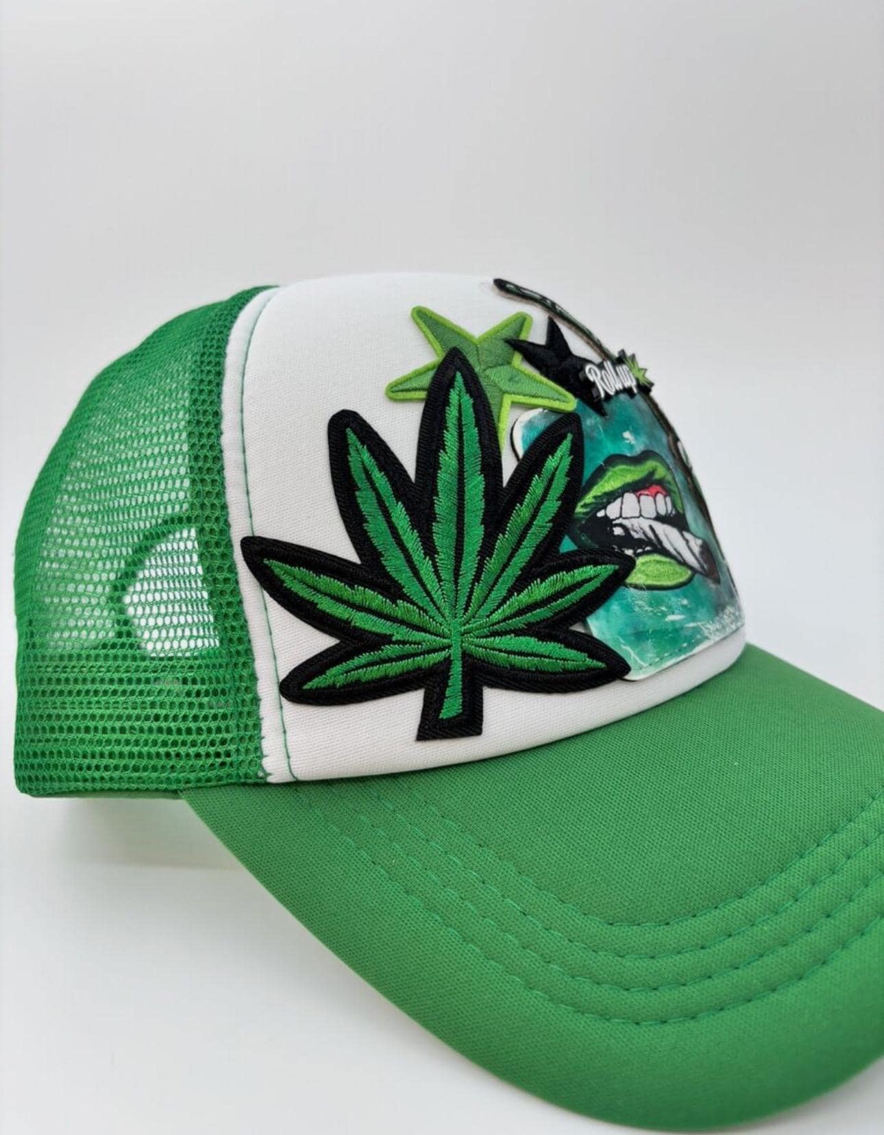 Weed Leaf Trucker Hat – Embroidered 420 Streetwear Cap