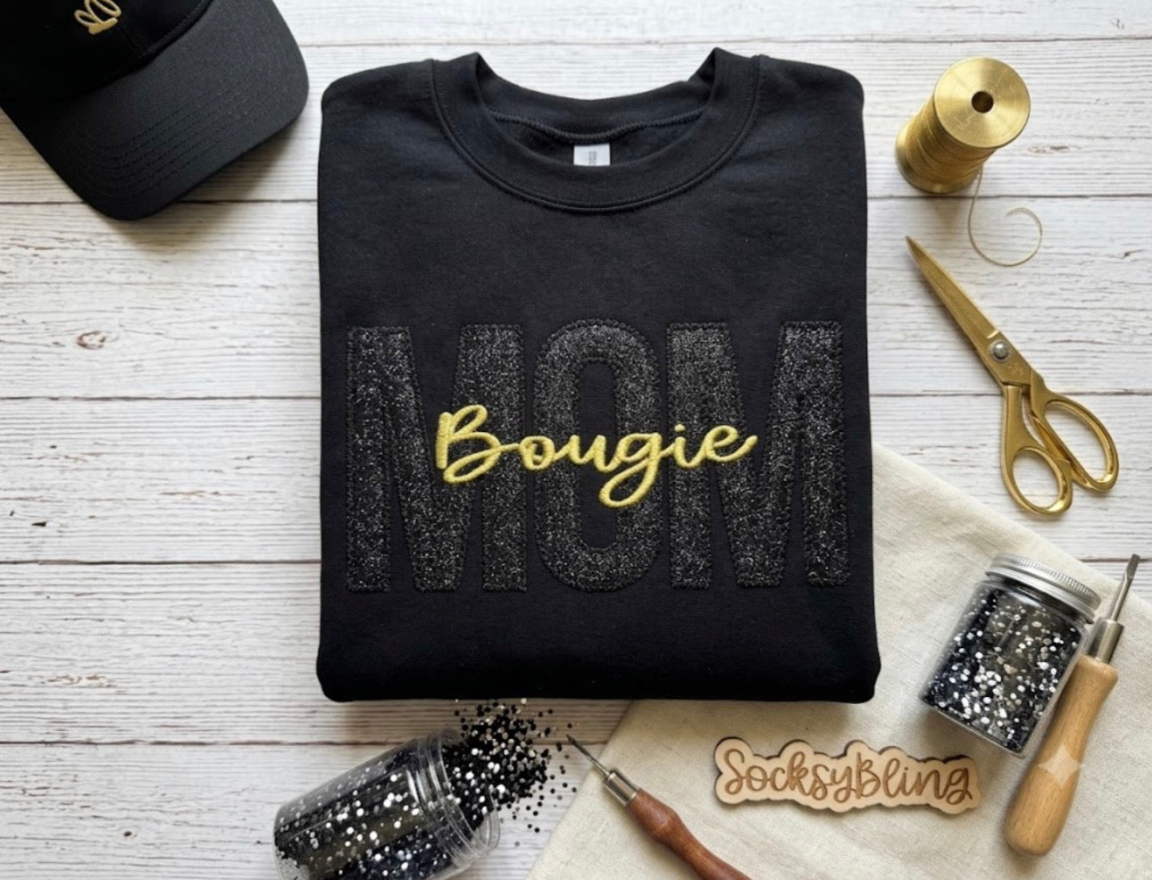 Bougie MOM Black Glitter Appliqué & Gold Embroidered Crewneck