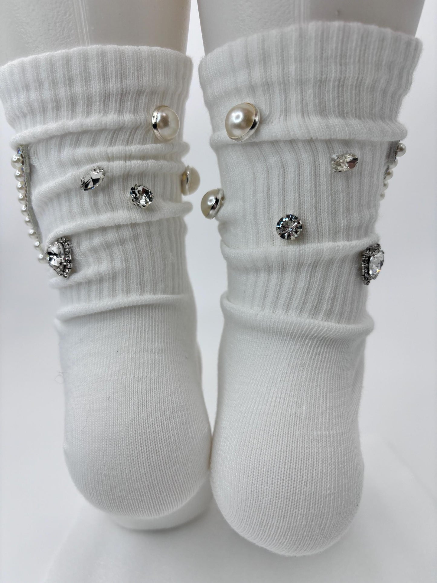 Pearl Y Initial Hand-Sewn Socks (6-10)| Bling Socks
