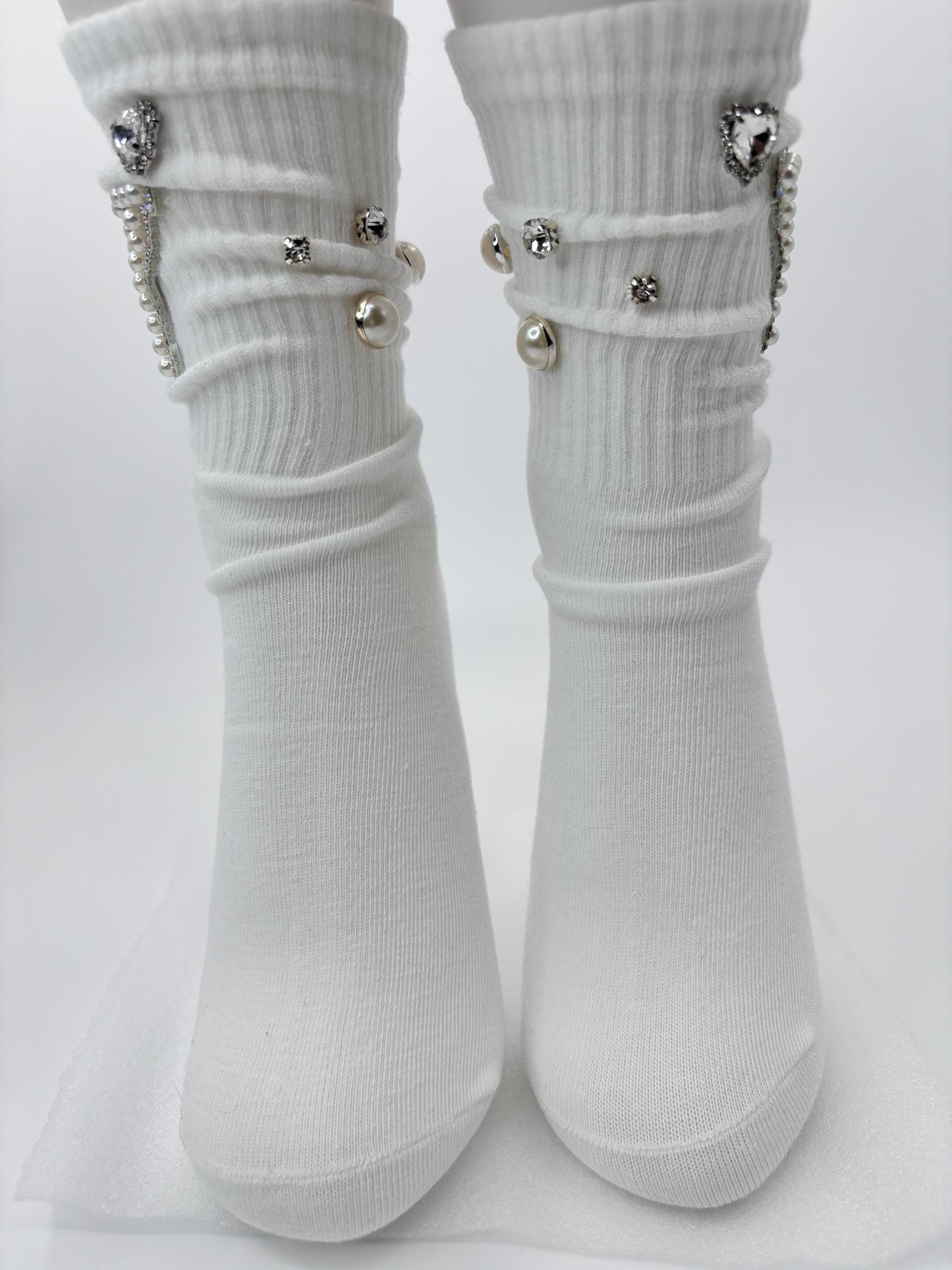 Pearl Y Initial Hand-Sewn Socks (6-10)| Bling Socks